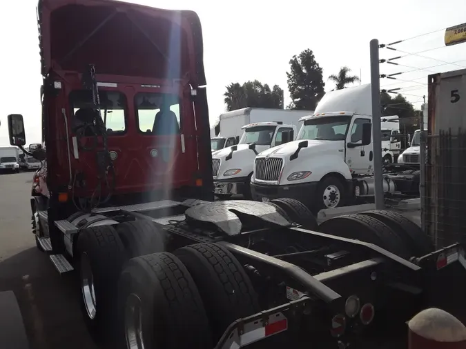 2017 FREIGHTLINER/MERCEDES CASCADIA 125