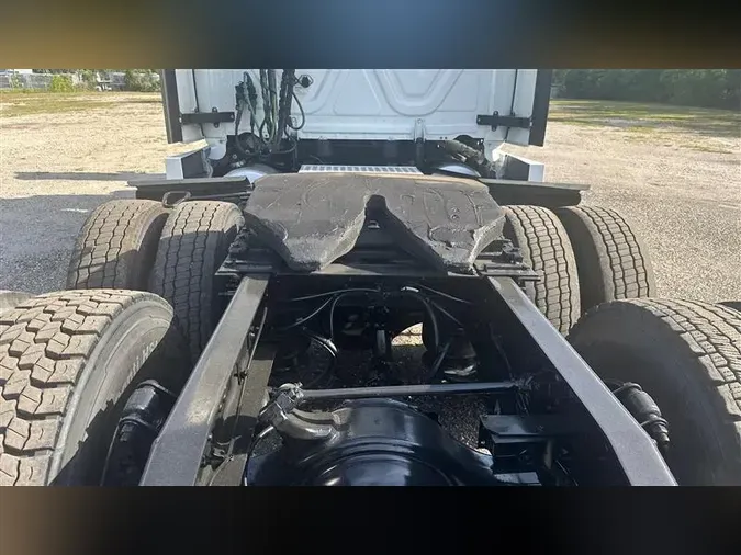 2020 FREIGHTLINER CA126