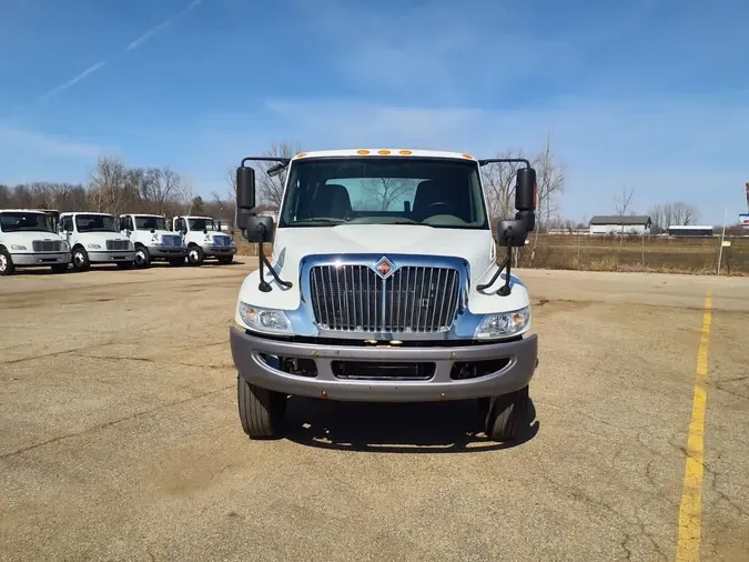 2019 NAVISTAR INTERNATIONAL 4300