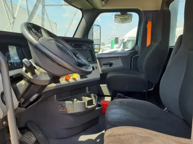 2019 FREIGHTLINER NEW CASCADIA PX12664