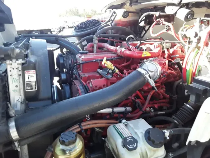 2021 FREIGHTLINER/MERCEDES M2 106853036efcb3a692002ac4e6207c98912