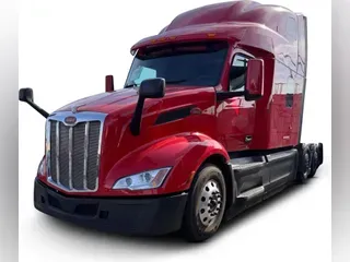 2023 Peterbilt 579