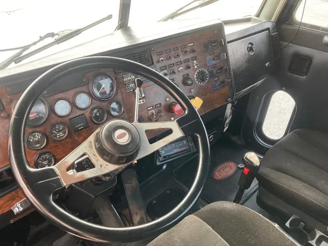 1993 Peterbilt 357