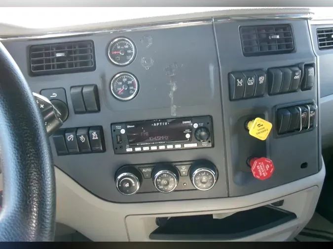 2022 Peterbilt 579853656ec7723ed2921365abe7cab0354