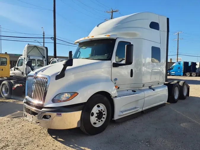 2020 NAVISTAR INTERNATIONAL LT625 SLPR CAB8537454619627d57db428ea8a433df3a