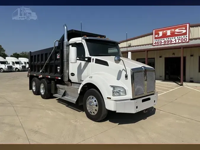 2017 KENWORTH T880