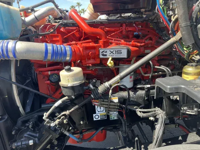 2020 Peterbilt 567