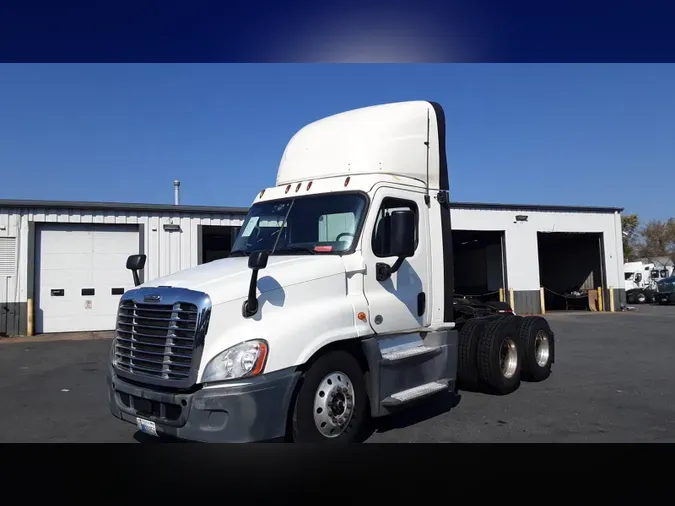 2019 Freightliner Cascadia 12585392b184aec3c74d64603acee268d0f