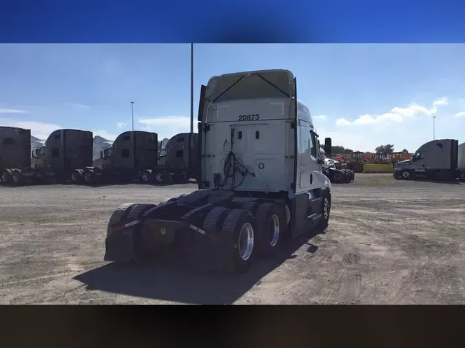 2022 Freightliner Cascadia 126