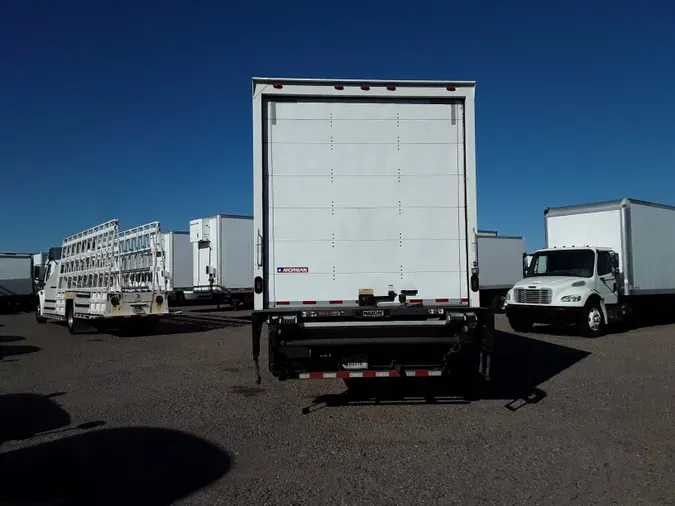 2017 FREIGHTLINER/MERCEDES M2 106