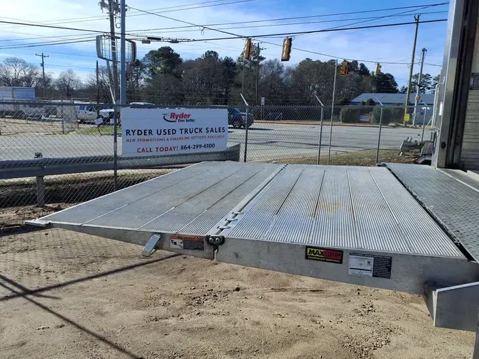 2020 NAVISTAR INTERNATIONAL MV607 (4X2)