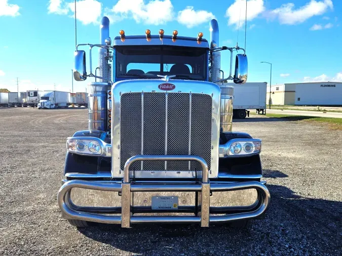 2023 Peterbilt 389