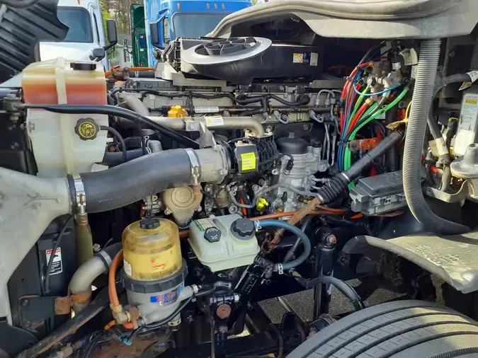 2018 FREIGHTLINER/MERCEDES CASCADIA 125