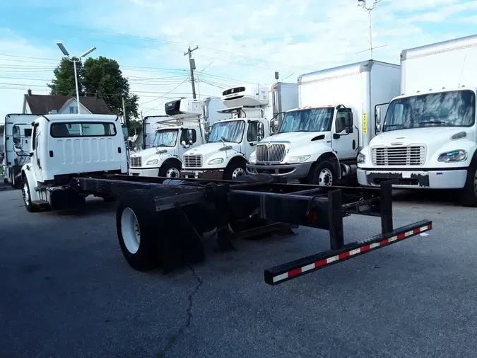 2020 FREIGHTLINER/MERCEDES M2 1068542bb32514bc6022785ee7aff93cb2d