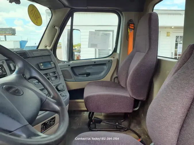 2018 FREIGHTLINER/MERCEDES CASCADIA 113