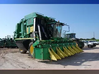 2018 John Deere CP690