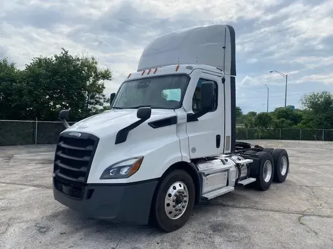 2021 Freightliner Cascadia854abb8f759cacfcf50c53dfa15c721e