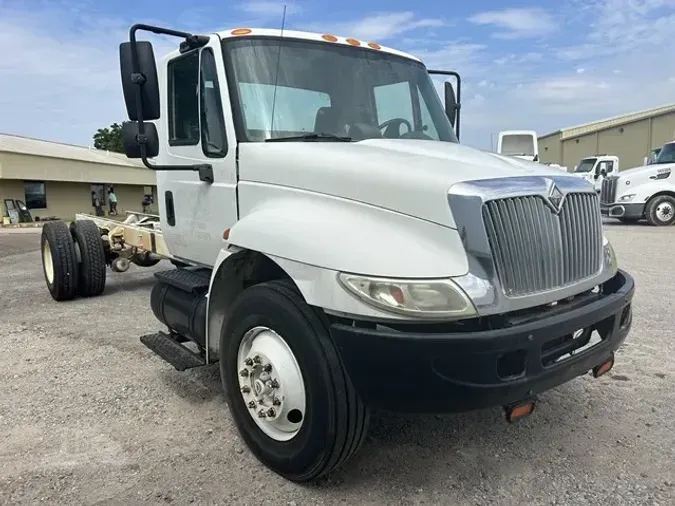 2006 INTERNATIONAL DURASTAR 4300