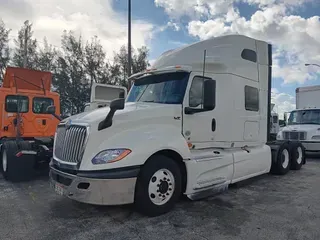 2020 NAVISTAR INTERNATIONAL LT625 SLPR CAB