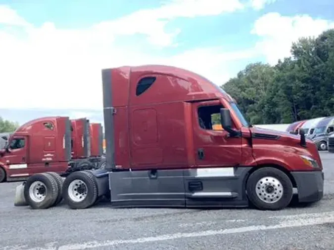 2023 Freightliner Cascadia