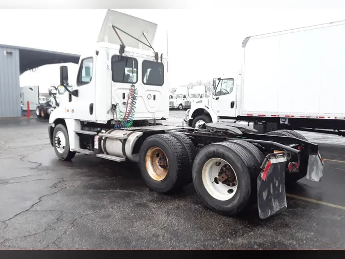 2018 FREIGHTLINER/MERCEDES CASCADIA 125