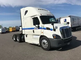 2016 FREIGHTLINER X11364ST