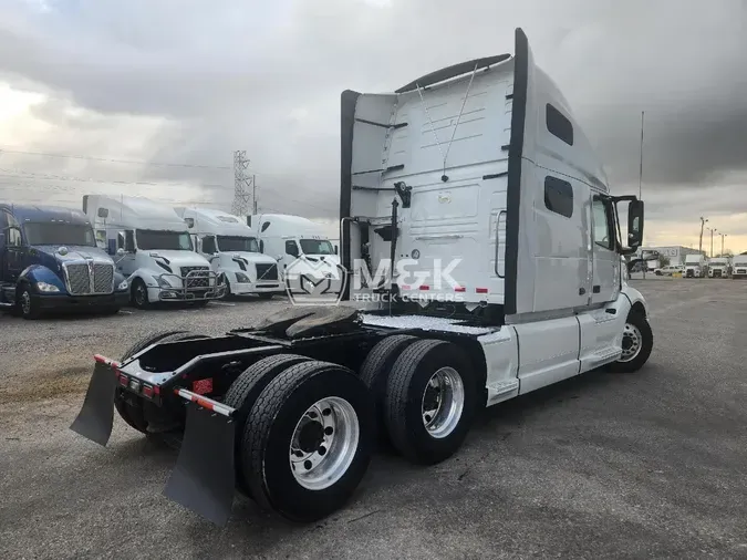 2021 VOLVO VNL64T760