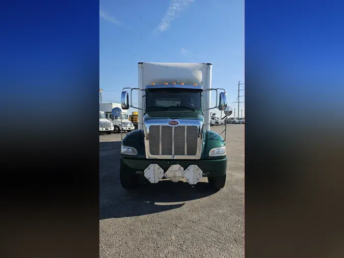 2020 Peterbilt 348855d3243611fe7fab7e65fbdd5a2e6b2