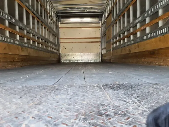 2018 FREIGHTLINER M2 106