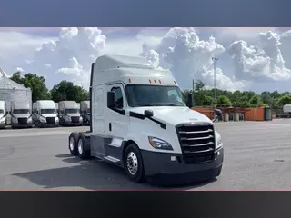2020 Freightliner Cascadia 126