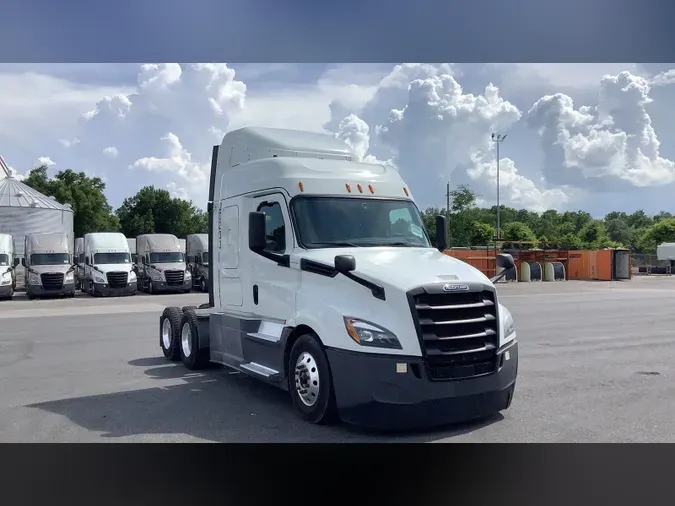 2020 Freightliner Cascadia 126855dd5fe449791feeb084b3b895c4061