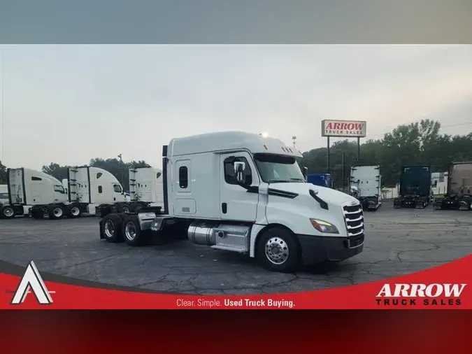 2019 FREIGHTLINER CA126