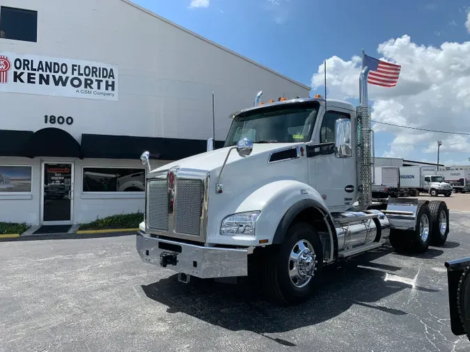 2026 Kenworth T880