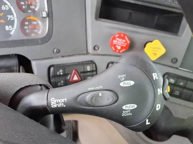 2017 FREIGHTLINER CASCADIA 125