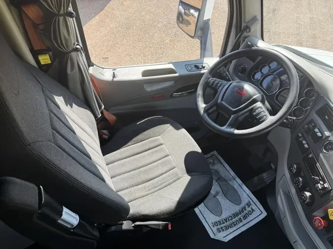 2021 Peterbilt 579