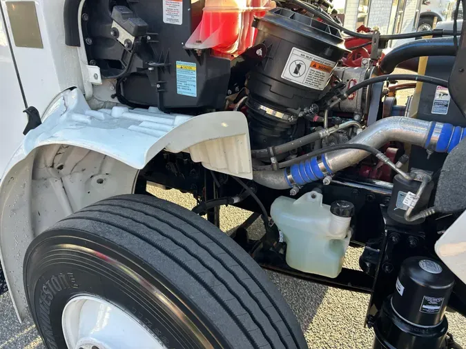 2020 Freightliner Business Class M2 106