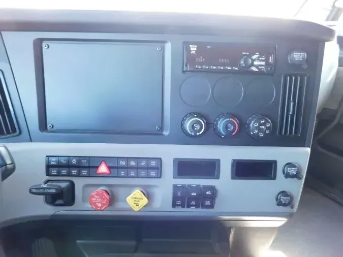 2020 Freightliner New Cascadia 126