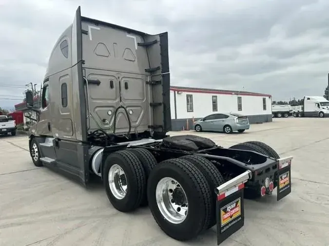 2024 Freightliner Cascadia8574b4060430d5765fd7d95c7e8001c6