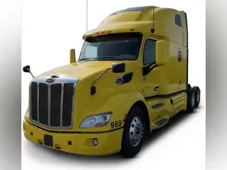 2022 Peterbilt 579