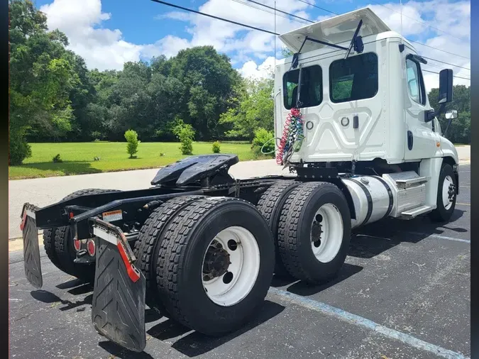 2020 FREIGHTLINER CASCADIA 125