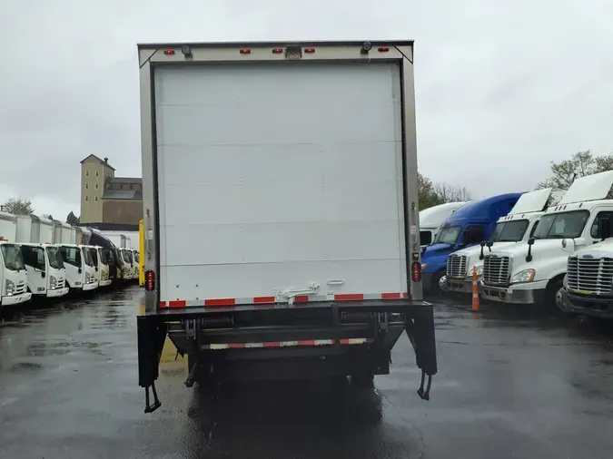 2018 FREIGHTLINER M2 106