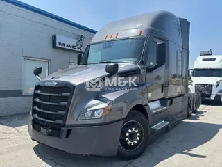 2021 FREIGHTLINER Cascadia 126