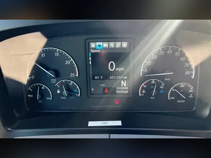 2021 FREIGHTLINER CA126