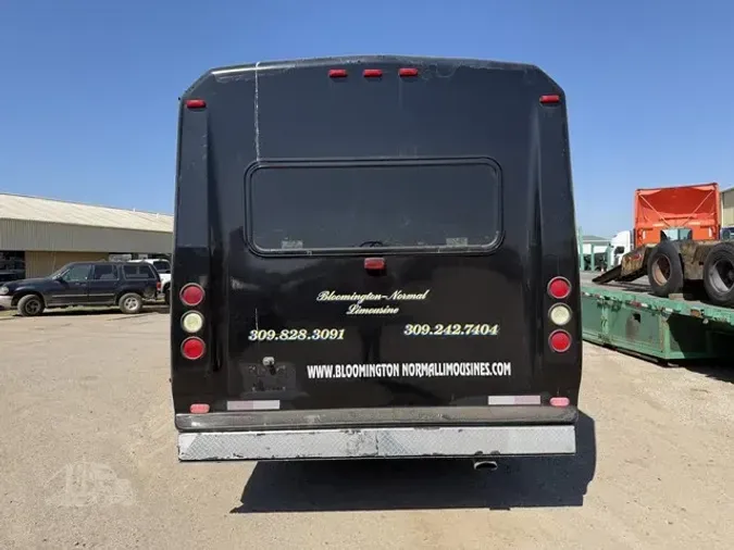 2002 FORD E350