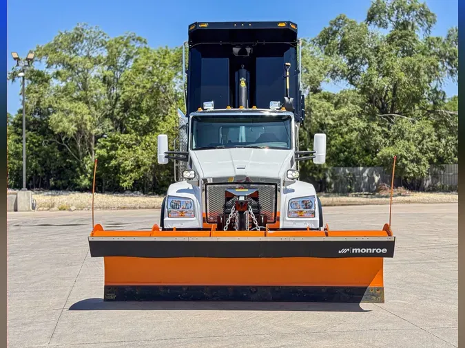 2025 KENWORTH T880S