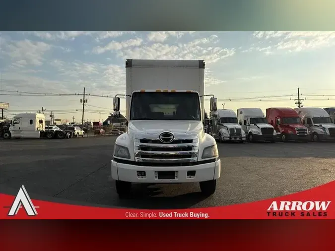 2020 HINO 268A