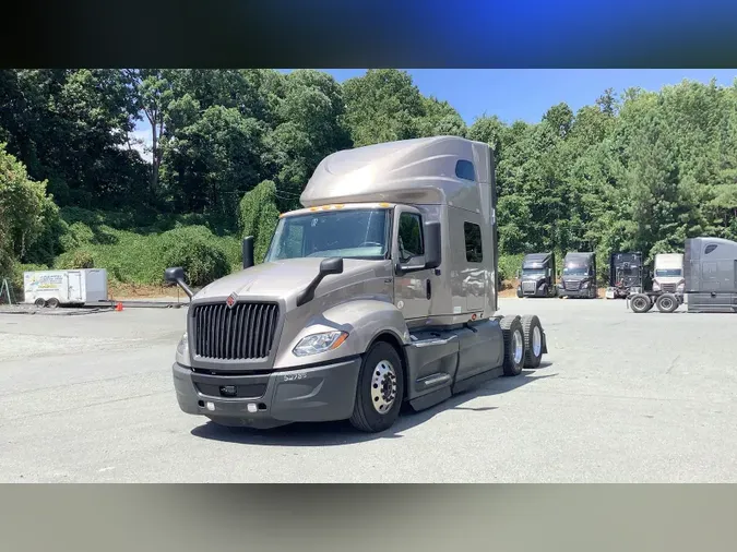 2022 International LT