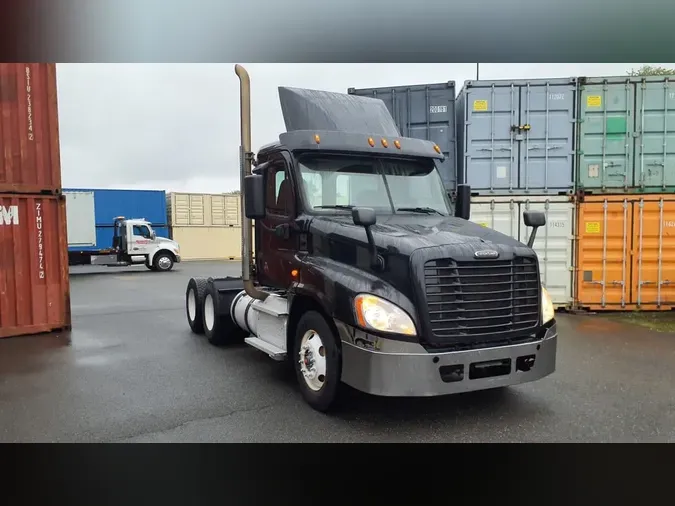 2020 FREIGHTLINER/MERCEDES CASCADIA 125858c01ead9676f363e53ba754f3c0a16