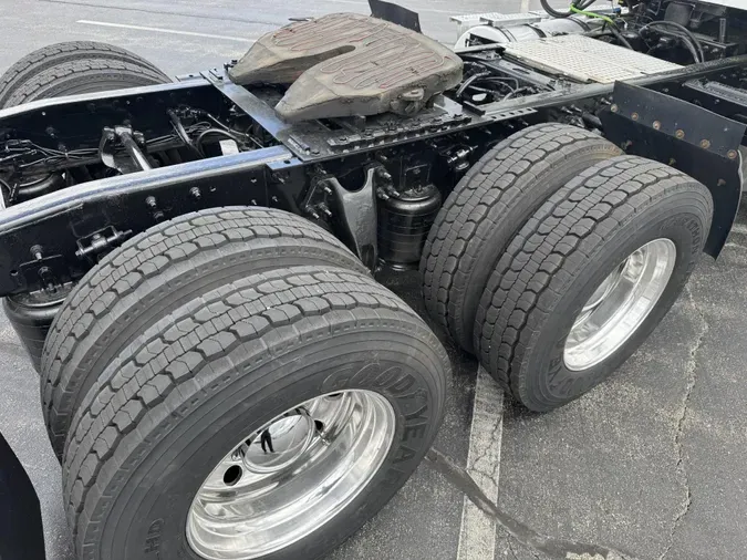 2020 International LT625