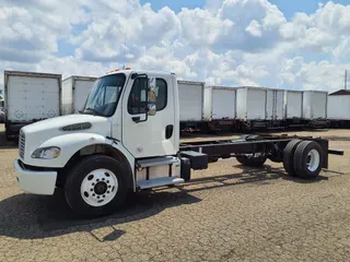 2016 FREIGHTLINER/MERCEDES M2 106